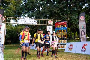 BIB: 100, 26039, 958
                            <button type="button" onclick="openModal(13266639)" class="btn btn-primary btn-sm float-right btn-popup" data-toggle="modal" data-target=".modal-high-quality">
                        <i class="fas fa-shopping-cart"></i> Add to Cart
                    </button>
                                            <button type="button" onclick="isThisMe(13266639, true)" class="btn btn-success btn-sm float-right btn-popup btn-isme hidden" data-toggle="tooltip" data-placement="bottom" title="นี่คือรูปของคุณใช่ไหม คลิกที่นี่เพื่อเอาเข้าอัลบั้ม">
                        <i class="fas fa-plus"></i> Add to album
                    </button>
                    <button type="button" onclick="isThisMe(13266639, false)" class="btn btn-warning btn-sm float-right btn-popup btn-isnotme hidden">
                        <i class="fas fa-ban"></i> Remove from album
                    </button>