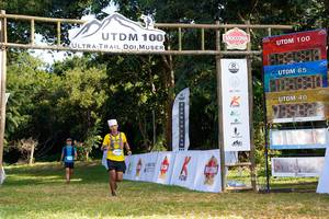 BIB: 100
                            <button type="button" onclick="openModal(13266606)" class="btn btn-primary btn-sm float-right btn-popup" data-toggle="modal" data-target=".modal-high-quality">
                        <i class="fas fa-shopping-cart"></i> Add to Cart
                    </button>
                                            <button type="button" onclick="isThisMe(13266606, true)" class="btn btn-success btn-sm float-right btn-popup btn-isme hidden" data-toggle="tooltip" data-placement="bottom" title="นี่คือรูปของคุณใช่ไหม คลิกที่นี่เพื่อเอาเข้าอัลบั้ม">
                        <i class="fas fa-plus"></i> Add to album
                    </button>
                    <button type="button" onclick="isThisMe(13266606, false)" class="btn btn-warning btn-sm float-right btn-popup btn-isnotme hidden">
                        <i class="fas fa-ban"></i> Remove from album
                    </button>