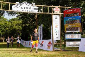 BIB: 100
                            <button type="button" onclick="openModal(13306824)" class="btn btn-primary btn-sm float-right btn-popup" data-toggle="modal" data-target=".modal-high-quality">
                        <i class="fas fa-shopping-cart"></i> Add to Cart
                    </button>
                                            <button type="button" onclick="isThisMe(13306824, true)" class="btn btn-success btn-sm float-right btn-popup btn-isme hidden" data-toggle="tooltip" data-placement="bottom" title="นี่คือรูปของคุณใช่ไหม คลิกที่นี่เพื่อเอาเข้าอัลบั้ม">
                        <i class="fas fa-plus"></i> Add to album
                    </button>
                    <button type="button" onclick="isThisMe(13306824, false)" class="btn btn-warning btn-sm float-right btn-popup btn-isnotme hidden">
                        <i class="fas fa-ban"></i> Remove from album
                    </button>