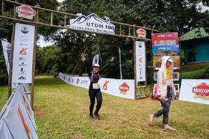 BIB: 100
                            <button type="button" onclick="openModal(13329293)" class="btn btn-primary btn-sm float-right btn-popup" data-toggle="modal" data-target=".modal-high-quality">
                        <i class="fas fa-shopping-cart"></i> Add to Cart
                    </button>
                                            <button type="button" onclick="isThisMe(13329293, true)" class="btn btn-success btn-sm float-right btn-popup btn-isme hidden" data-toggle="tooltip" data-placement="bottom" title="นี่คือรูปของคุณใช่ไหม คลิกที่นี่เพื่อเอาเข้าอัลบั้ม">
                        <i class="fas fa-plus"></i> Add to album
                    </button>
                    <button type="button" onclick="isThisMe(13329293, false)" class="btn btn-warning btn-sm float-right btn-popup btn-isnotme hidden">
                        <i class="fas fa-ban"></i> Remove from album
                    </button>