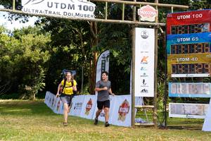 BIB: 100
                            <button type="button" onclick="openModal(13266783)" class="btn btn-primary btn-sm float-right btn-popup" data-toggle="modal" data-target=".modal-high-quality">
                        <i class="fas fa-shopping-cart"></i> Add to Cart
                    </button>
                                            <button type="button" onclick="isThisMe(13266783, true)" class="btn btn-success btn-sm float-right btn-popup btn-isme hidden" data-toggle="tooltip" data-placement="bottom" title="นี่คือรูปของคุณใช่ไหม คลิกที่นี่เพื่อเอาเข้าอัลบั้ม">
                        <i class="fas fa-plus"></i> Add to album
                    </button>
                    <button type="button" onclick="isThisMe(13266783, false)" class="btn btn-warning btn-sm float-right btn-popup btn-isnotme hidden">
                        <i class="fas fa-ban"></i> Remove from album
                    </button>