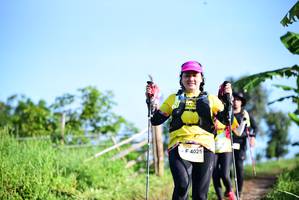 BIB: 4025
                            <button type="button" onclick="openModal(13247966)" class="btn btn-primary btn-sm float-right btn-popup" data-toggle="modal" data-target=".modal-high-quality">
                        <i class="fas fa-shopping-cart"></i> Add to Cart
                    </button>
                                            <button type="button" onclick="isThisMe(13247966, true)" class="btn btn-success btn-sm float-right btn-popup btn-isme hidden" data-toggle="tooltip" data-placement="bottom" title="นี่คือรูปของคุณใช่ไหม คลิกที่นี่เพื่อเอาเข้าอัลบั้ม">
                        <i class="fas fa-plus"></i> Add to album
                    </button>
                    <button type="button" onclick="isThisMe(13247966, false)" class="btn btn-warning btn-sm float-right btn-popup btn-isnotme hidden">
                        <i class="fas fa-ban"></i> Remove from album
                    </button>