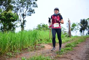 BIB: 4004
                            <button type="button" onclick="openModal(13242402)" class="btn btn-primary btn-sm float-right btn-popup" data-toggle="modal" data-target=".modal-high-quality">
                        <i class="fas fa-shopping-cart"></i> Add to Cart
                    </button>
                                            <button type="button" onclick="isThisMe(13242402, true)" class="btn btn-success btn-sm float-right btn-popup btn-isme hidden" data-toggle="tooltip" data-placement="bottom" title="นี่คือรูปของคุณใช่ไหม คลิกที่นี่เพื่อเอาเข้าอัลบั้ม">
                        <i class="fas fa-plus"></i> Add to album
                    </button>
                    <button type="button" onclick="isThisMe(13242402, false)" class="btn btn-warning btn-sm float-right btn-popup btn-isnotme hidden">
                        <i class="fas fa-ban"></i> Remove from album
                    </button>