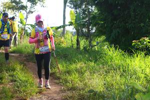 BIB: 2128
                            <button type="button" onclick="openModal(13305246)" class="btn btn-primary btn-sm float-right btn-popup" data-toggle="modal" data-target=".modal-high-quality">
                        <i class="fas fa-shopping-cart"></i> Add to Cart
                    </button>
                                            <button type="button" onclick="isThisMe(13305246, true)" class="btn btn-success btn-sm float-right btn-popup btn-isme hidden" data-toggle="tooltip" data-placement="bottom" title="นี่คือรูปของคุณใช่ไหม คลิกที่นี่เพื่อเอาเข้าอัลบั้ม">
                        <i class="fas fa-plus"></i> Add to album
                    </button>
                    <button type="button" onclick="isThisMe(13305246, false)" class="btn btn-warning btn-sm float-right btn-popup btn-isnotme hidden">
                        <i class="fas fa-ban"></i> Remove from album
                    </button>