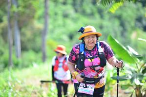 BIB: 016
                            <button type="button" onclick="openModal(13312090)" class="btn btn-primary btn-sm float-right btn-popup" data-toggle="modal" data-target=".modal-high-quality">
                        <i class="fas fa-shopping-cart"></i> Add to Cart
                    </button>
                                            <button type="button" onclick="isThisMe(13312090, true)" class="btn btn-success btn-sm float-right btn-popup btn-isme hidden" data-toggle="tooltip" data-placement="bottom" title="นี่คือรูปของคุณใช่ไหม คลิกที่นี่เพื่อเอาเข้าอัลบั้ม">
                        <i class="fas fa-plus"></i> Add to album
                    </button>
                    <button type="button" onclick="isThisMe(13312090, false)" class="btn btn-warning btn-sm float-right btn-popup btn-isnotme hidden">
                        <i class="fas fa-ban"></i> Remove from album
                    </button>