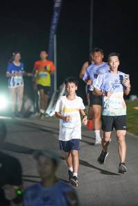 BIB: 
                            <button type="button" onclick="openModal(25231899)" class="btn btn-primary btn-sm float-right btn-popup" data-toggle="modal" data-target=".modal-high-quality">
                        <i class="fas fa-shopping-cart"></i> Add to Cart
                    </button>
                                            <button type="button" onclick="isThisMe(25231899, true)" class="btn btn-success btn-sm float-right btn-popup btn-isme hidden" data-toggle="tooltip" data-placement="bottom" title="นี่คือรูปของคุณใช่ไหม คลิกที่นี่เพื่อเอาเข้าอัลบั้ม">
                        <i class="fas fa-plus"></i> Add to album
                    </button>
                    <button type="button" onclick="isThisMe(25231899, false)" class="btn btn-warning btn-sm float-right btn-popup btn-isnotme hidden">
                        <i class="fas fa-ban"></i> Remove from album
                    </button>