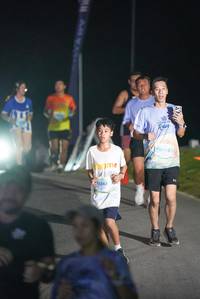 BIB: 
                            <button type="button" onclick="openModal(25231897)" class="btn btn-primary btn-sm float-right btn-popup" data-toggle="modal" data-target=".modal-high-quality">
                        <i class="fas fa-shopping-cart"></i> Add to Cart
                    </button>
                                            <button type="button" onclick="isThisMe(25231897, true)" class="btn btn-success btn-sm float-right btn-popup btn-isme hidden" data-toggle="tooltip" data-placement="bottom" title="นี่คือรูปของคุณใช่ไหม คลิกที่นี่เพื่อเอาเข้าอัลบั้ม">
                        <i class="fas fa-plus"></i> Add to album
                    </button>
                    <button type="button" onclick="isThisMe(25231897, false)" class="btn btn-warning btn-sm float-right btn-popup btn-isnotme hidden">
                        <i class="fas fa-ban"></i> Remove from album
                    </button>