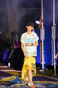 BIB: 
                            <button type="button" onclick="openModal(25220271)" class="btn btn-primary btn-sm float-right btn-popup" data-toggle="modal" data-target=".modal-high-quality">
                        <i class="fas fa-shopping-cart"></i> Add to Cart
                    </button>
                                            <button type="button" onclick="isThisMe(25220271, true)" class="btn btn-success btn-sm float-right btn-popup btn-isme hidden" data-toggle="tooltip" data-placement="bottom" title="นี่คือรูปของคุณใช่ไหม คลิกที่นี่เพื่อเอาเข้าอัลบั้ม">
                        <i class="fas fa-plus"></i> Add to album
                    </button>
                    <button type="button" onclick="isThisMe(25220271, false)" class="btn btn-warning btn-sm float-right btn-popup btn-isnotme hidden">
                        <i class="fas fa-ban"></i> Remove from album
                    </button>