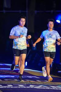 BIB: 
                            <button type="button" onclick="openModal(25221768)" class="btn btn-primary btn-sm float-right btn-popup" data-toggle="modal" data-target=".modal-high-quality">
                        <i class="fas fa-shopping-cart"></i> Add to Cart
                    </button>
                                            <button type="button" onclick="isThisMe(25221768, true)" class="btn btn-success btn-sm float-right btn-popup btn-isme hidden" data-toggle="tooltip" data-placement="bottom" title="นี่คือรูปของคุณใช่ไหม คลิกที่นี่เพื่อเอาเข้าอัลบั้ม">
                        <i class="fas fa-plus"></i> Add to album
                    </button>
                    <button type="button" onclick="isThisMe(25221768, false)" class="btn btn-warning btn-sm float-right btn-popup btn-isnotme hidden">
                        <i class="fas fa-ban"></i> Remove from album
                    </button>