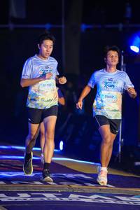 BIB: 
                            <button type="button" onclick="openModal(25221769)" class="btn btn-primary btn-sm float-right btn-popup" data-toggle="modal" data-target=".modal-high-quality">
                        <i class="fas fa-shopping-cart"></i> Add to Cart
                    </button>
                                            <button type="button" onclick="isThisMe(25221769, true)" class="btn btn-success btn-sm float-right btn-popup btn-isme hidden" data-toggle="tooltip" data-placement="bottom" title="นี่คือรูปของคุณใช่ไหม คลิกที่นี่เพื่อเอาเข้าอัลบั้ม">
                        <i class="fas fa-plus"></i> Add to album
                    </button>
                    <button type="button" onclick="isThisMe(25221769, false)" class="btn btn-warning btn-sm float-right btn-popup btn-isnotme hidden">
                        <i class="fas fa-ban"></i> Remove from album
                    </button>