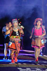 BIB: 
                            <button type="button" onclick="openModal(25224421)" class="btn btn-primary btn-sm float-right btn-popup" data-toggle="modal" data-target=".modal-high-quality">
                        <i class="fas fa-shopping-cart"></i> Add to Cart
                    </button>
                                            <button type="button" onclick="isThisMe(25224421, true)" class="btn btn-success btn-sm float-right btn-popup btn-isme hidden" data-toggle="tooltip" data-placement="bottom" title="นี่คือรูปของคุณใช่ไหม คลิกที่นี่เพื่อเอาเข้าอัลบั้ม">
                        <i class="fas fa-plus"></i> Add to album
                    </button>
                    <button type="button" onclick="isThisMe(25224421, false)" class="btn btn-warning btn-sm float-right btn-popup btn-isnotme hidden">
                        <i class="fas fa-ban"></i> Remove from album
                    </button>