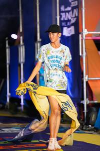 BIB: 
                            <button type="button" onclick="openModal(25220275)" class="btn btn-primary btn-sm float-right btn-popup" data-toggle="modal" data-target=".modal-high-quality">
                        <i class="fas fa-shopping-cart"></i> Add to Cart
                    </button>
                                            <button type="button" onclick="isThisMe(25220275, true)" class="btn btn-success btn-sm float-right btn-popup btn-isme hidden" data-toggle="tooltip" data-placement="bottom" title="นี่คือรูปของคุณใช่ไหม คลิกที่นี่เพื่อเอาเข้าอัลบั้ม">
                        <i class="fas fa-plus"></i> Add to album
                    </button>
                    <button type="button" onclick="isThisMe(25220275, false)" class="btn btn-warning btn-sm float-right btn-popup btn-isnotme hidden">
                        <i class="fas fa-ban"></i> Remove from album
                    </button>