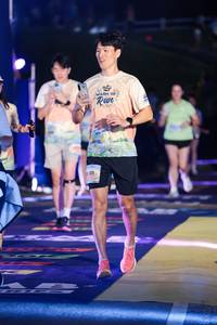 BIB: 
                            <button type="button" onclick="openModal(25217632)" class="btn btn-primary btn-sm float-right btn-popup" data-toggle="modal" data-target=".modal-high-quality">
                        <i class="fas fa-shopping-cart"></i> Add to Cart
                    </button>
                                            <button type="button" onclick="isThisMe(25217632, true)" class="btn btn-success btn-sm float-right btn-popup btn-isme hidden" data-toggle="tooltip" data-placement="bottom" title="นี่คือรูปของคุณใช่ไหม คลิกที่นี่เพื่อเอาเข้าอัลบั้ม">
                        <i class="fas fa-plus"></i> Add to album
                    </button>
                    <button type="button" onclick="isThisMe(25217632, false)" class="btn btn-warning btn-sm float-right btn-popup btn-isnotme hidden">
                        <i class="fas fa-ban"></i> Remove from album
                    </button>