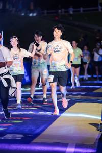 BIB: 
                            <button type="button" onclick="openModal(25251688)" class="btn btn-primary btn-sm float-right btn-popup" data-toggle="modal" data-target=".modal-high-quality">
                        <i class="fas fa-shopping-cart"></i> Add to Cart
                    </button>
                                            <button type="button" onclick="isThisMe(25251688, true)" class="btn btn-success btn-sm float-right btn-popup btn-isme hidden" data-toggle="tooltip" data-placement="bottom" title="นี่คือรูปของคุณใช่ไหม คลิกที่นี่เพื่อเอาเข้าอัลบั้ม">
                        <i class="fas fa-plus"></i> Add to album
                    </button>
                    <button type="button" onclick="isThisMe(25251688, false)" class="btn btn-warning btn-sm float-right btn-popup btn-isnotme hidden">
                        <i class="fas fa-ban"></i> Remove from album
                    </button>