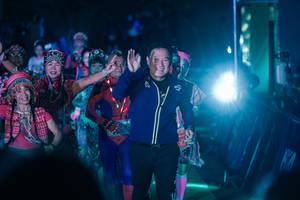 BIB: 
                            <button type="button" onclick="openModal(26905798)" class="btn btn-primary btn-sm float-right btn-popup" data-toggle="modal" data-target=".modal-high-quality">
                        <i class="fas fa-shopping-cart"></i> Add to Cart
                    </button>
                                            <button type="button" onclick="isThisMe(26905798, true)" class="btn btn-success btn-sm float-right btn-popup btn-isme hidden" data-toggle="tooltip" data-placement="bottom" title="นี่คือรูปของคุณใช่ไหม คลิกที่นี่เพื่อเอาเข้าอัลบั้ม">
                        <i class="fas fa-plus"></i> Add to album
                    </button>
                    <button type="button" onclick="isThisMe(26905798, false)" class="btn btn-warning btn-sm float-right btn-popup btn-isnotme hidden">
                        <i class="fas fa-ban"></i> Remove from album
                    </button>