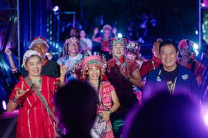 BIB: 
                            <button type="button" onclick="openModal(26905800)" class="btn btn-primary btn-sm float-right btn-popup" data-toggle="modal" data-target=".modal-high-quality">
                        <i class="fas fa-shopping-cart"></i> Add to Cart
                    </button>
                                            <button type="button" onclick="isThisMe(26905800, true)" class="btn btn-success btn-sm float-right btn-popup btn-isme hidden" data-toggle="tooltip" data-placement="bottom" title="นี่คือรูปของคุณใช่ไหม คลิกที่นี่เพื่อเอาเข้าอัลบั้ม">
                        <i class="fas fa-plus"></i> Add to album
                    </button>
                    <button type="button" onclick="isThisMe(26905800, false)" class="btn btn-warning btn-sm float-right btn-popup btn-isnotme hidden">
                        <i class="fas fa-ban"></i> Remove from album
                    </button>