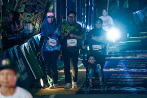 BIB: 
                            <button type="button" onclick="openModal(26905902)" class="btn btn-primary btn-sm float-right btn-popup" data-toggle="modal" data-target=".modal-high-quality">
                        <i class="fas fa-shopping-cart"></i> Add to Cart
                    </button>
                                            <button type="button" onclick="isThisMe(26905902, true)" class="btn btn-success btn-sm float-right btn-popup btn-isme hidden" data-toggle="tooltip" data-placement="bottom" title="นี่คือรูปของคุณใช่ไหม คลิกที่นี่เพื่อเอาเข้าอัลบั้ม">
                        <i class="fas fa-plus"></i> Add to album
                    </button>
                    <button type="button" onclick="isThisMe(26905902, false)" class="btn btn-warning btn-sm float-right btn-popup btn-isnotme hidden">
                        <i class="fas fa-ban"></i> Remove from album
                    </button>