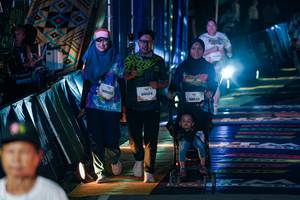 BIB: 
                            <button type="button" onclick="openModal(26905901)" class="btn btn-primary btn-sm float-right btn-popup" data-toggle="modal" data-target=".modal-high-quality">
                        <i class="fas fa-shopping-cart"></i> Add to Cart
                    </button>
                                            <button type="button" onclick="isThisMe(26905901, true)" class="btn btn-success btn-sm float-right btn-popup btn-isme hidden" data-toggle="tooltip" data-placement="bottom" title="นี่คือรูปของคุณใช่ไหม คลิกที่นี่เพื่อเอาเข้าอัลบั้ม">
                        <i class="fas fa-plus"></i> Add to album
                    </button>
                    <button type="button" onclick="isThisMe(26905901, false)" class="btn btn-warning btn-sm float-right btn-popup btn-isnotme hidden">
                        <i class="fas fa-ban"></i> Remove from album
                    </button>