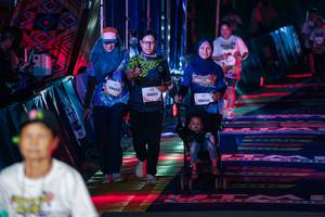 BIB: 
                            <button type="button" onclick="openModal(26905899)" class="btn btn-primary btn-sm float-right btn-popup" data-toggle="modal" data-target=".modal-high-quality">
                        <i class="fas fa-shopping-cart"></i> Add to Cart
                    </button>
                                            <button type="button" onclick="isThisMe(26905899, true)" class="btn btn-success btn-sm float-right btn-popup btn-isme hidden" data-toggle="tooltip" data-placement="bottom" title="นี่คือรูปของคุณใช่ไหม คลิกที่นี่เพื่อเอาเข้าอัลบั้ม">
                        <i class="fas fa-plus"></i> Add to album
                    </button>
                    <button type="button" onclick="isThisMe(26905899, false)" class="btn btn-warning btn-sm float-right btn-popup btn-isnotme hidden">
                        <i class="fas fa-ban"></i> Remove from album
                    </button>