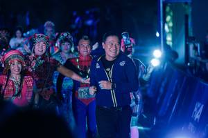 BIB: 
                            <button type="button" onclick="openModal(26905801)" class="btn btn-primary btn-sm float-right btn-popup" data-toggle="modal" data-target=".modal-high-quality">
                        <i class="fas fa-shopping-cart"></i> Add to Cart
                    </button>
                                            <button type="button" onclick="isThisMe(26905801, true)" class="btn btn-success btn-sm float-right btn-popup btn-isme hidden" data-toggle="tooltip" data-placement="bottom" title="นี่คือรูปของคุณใช่ไหม คลิกที่นี่เพื่อเอาเข้าอัลบั้ม">
                        <i class="fas fa-plus"></i> Add to album
                    </button>
                    <button type="button" onclick="isThisMe(26905801, false)" class="btn btn-warning btn-sm float-right btn-popup btn-isnotme hidden">
                        <i class="fas fa-ban"></i> Remove from album
                    </button>