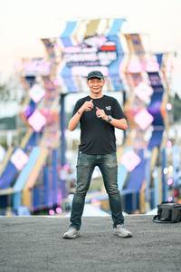 BIB: 
                            <button type="button" onclick="openModal(26898706)" class="btn btn-primary btn-sm float-right btn-popup" data-toggle="modal" data-target=".modal-high-quality">
                        <i class="fas fa-shopping-cart"></i> Add to Cart
                    </button>
                                            <button type="button" onclick="isThisMe(26898706, true)" class="btn btn-success btn-sm float-right btn-popup btn-isme hidden" data-toggle="tooltip" data-placement="bottom" title="นี่คือรูปของคุณใช่ไหม คลิกที่นี่เพื่อเอาเข้าอัลบั้ม">
                        <i class="fas fa-plus"></i> Add to album
                    </button>
                    <button type="button" onclick="isThisMe(26898706, false)" class="btn btn-warning btn-sm float-right btn-popup btn-isnotme hidden">
                        <i class="fas fa-ban"></i> Remove from album
                    </button>