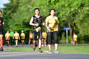 BIB: 918
                            <button type="button" onclick="openModal(5144784)" class="btn btn-primary btn-sm float-right btn-popup" data-toggle="modal" data-target=".modal-high-quality">
                        <i class="fas fa-shopping-cart"></i> Add to Cart
                    </button>
                                            <button type="button" onclick="isThisMe(5144784, true)" class="btn btn-success btn-sm float-right btn-popup btn-isme hidden" data-toggle="tooltip" data-placement="bottom" title="นี่คือรูปของคุณใช่ไหม คลิกที่นี่เพื่อเอาเข้าอัลบั้ม">
                        <i class="fas fa-plus"></i> Add to album
                    </button>
                    <button type="button" onclick="isThisMe(5144784, false)" class="btn btn-warning btn-sm float-right btn-popup btn-isnotme hidden">
                        <i class="fas fa-ban"></i> Remove from album
                    </button>