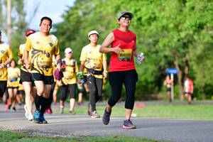 BIB: 0332, 1155
                            <button type="button" onclick="openModal(5145388)" class="btn btn-primary btn-sm float-right btn-popup" data-toggle="modal" data-target=".modal-high-quality">
                        <i class="fas fa-shopping-cart"></i> Add to Cart
                    </button>
                                            <button type="button" onclick="isThisMe(5145388, true)" class="btn btn-success btn-sm float-right btn-popup btn-isme hidden" data-toggle="tooltip" data-placement="bottom" title="นี่คือรูปของคุณใช่ไหม คลิกที่นี่เพื่อเอาเข้าอัลบั้ม">
                        <i class="fas fa-plus"></i> Add to album
                    </button>
                    <button type="button" onclick="isThisMe(5145388, false)" class="btn btn-warning btn-sm float-right btn-popup btn-isnotme hidden">
                        <i class="fas fa-ban"></i> Remove from album
                    </button>