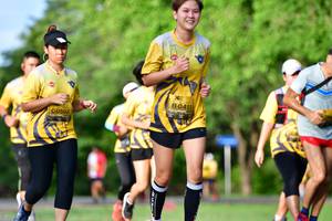 BIB: 0411, 502
                            <button type="button" onclick="openModal(5145455)" class="btn btn-primary btn-sm float-right btn-popup" data-toggle="modal" data-target=".modal-high-quality">
                        <i class="fas fa-shopping-cart"></i> Add to Cart
                    </button>
                                            <button type="button" onclick="isThisMe(5145455, true)" class="btn btn-success btn-sm float-right btn-popup btn-isme hidden" data-toggle="tooltip" data-placement="bottom" title="นี่คือรูปของคุณใช่ไหม คลิกที่นี่เพื่อเอาเข้าอัลบั้ม">
                        <i class="fas fa-plus"></i> Add to album
                    </button>
                    <button type="button" onclick="isThisMe(5145455, false)" class="btn btn-warning btn-sm float-right btn-popup btn-isnotme hidden">
                        <i class="fas fa-ban"></i> Remove from album
                    </button>