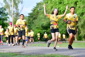 BIB: 1140
                            <button type="button" onclick="openModal(5145935)" class="btn btn-primary btn-sm float-right btn-popup" data-toggle="modal" data-target=".modal-high-quality">
                        <i class="fas fa-shopping-cart"></i> Add to Cart
                    </button>
                                            <button type="button" onclick="isThisMe(5145935, true)" class="btn btn-success btn-sm float-right btn-popup btn-isme hidden" data-toggle="tooltip" data-placement="bottom" title="นี่คือรูปของคุณใช่ไหม คลิกที่นี่เพื่อเอาเข้าอัลบั้ม">
                        <i class="fas fa-plus"></i> Add to album
                    </button>
                    <button type="button" onclick="isThisMe(5145935, false)" class="btn btn-warning btn-sm float-right btn-popup btn-isnotme hidden">
                        <i class="fas fa-ban"></i> Remove from album
                    </button>