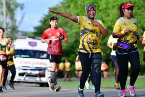 BIB: 1096
                            <button type="button" onclick="openModal(5146729)" class="btn btn-primary btn-sm float-right btn-popup" data-toggle="modal" data-target=".modal-high-quality">
                        <i class="fas fa-shopping-cart"></i> Add to Cart
                    </button>
                                            <button type="button" onclick="isThisMe(5146729, true)" class="btn btn-success btn-sm float-right btn-popup btn-isme hidden" data-toggle="tooltip" data-placement="bottom" title="นี่คือรูปของคุณใช่ไหม คลิกที่นี่เพื่อเอาเข้าอัลบั้ม">
                        <i class="fas fa-plus"></i> Add to album
                    </button>
                    <button type="button" onclick="isThisMe(5146729, false)" class="btn btn-warning btn-sm float-right btn-popup btn-isnotme hidden">
                        <i class="fas fa-ban"></i> Remove from album
                    </button>