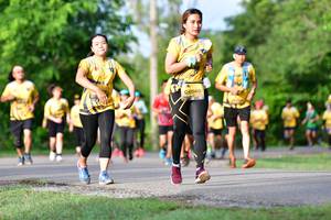 BIB: 560
                            <button type="button" onclick="openModal(5145267)" class="btn btn-primary btn-sm float-right btn-popup" data-toggle="modal" data-target=".modal-high-quality">
                        <i class="fas fa-shopping-cart"></i> Add to Cart
                    </button>
                                            <button type="button" onclick="isThisMe(5145267, true)" class="btn btn-success btn-sm float-right btn-popup btn-isme hidden" data-toggle="tooltip" data-placement="bottom" title="นี่คือรูปของคุณใช่ไหม คลิกที่นี่เพื่อเอาเข้าอัลบั้ม">
                        <i class="fas fa-plus"></i> Add to album
                    </button>
                    <button type="button" onclick="isThisMe(5145267, false)" class="btn btn-warning btn-sm float-right btn-popup btn-isnotme hidden">
                        <i class="fas fa-ban"></i> Remove from album
                    </button>