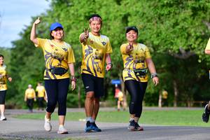 BIB: 1109, 1112
                            <button type="button" onclick="openModal(5152540)" class="btn btn-primary btn-sm float-right btn-popup" data-toggle="modal" data-target=".modal-high-quality">
                        <i class="fas fa-shopping-cart"></i> Add to Cart
                    </button>
                                            <button type="button" onclick="isThisMe(5152540, true)" class="btn btn-success btn-sm float-right btn-popup btn-isme hidden" data-toggle="tooltip" data-placement="bottom" title="นี่คือรูปของคุณใช่ไหม คลิกที่นี่เพื่อเอาเข้าอัลบั้ม">
                        <i class="fas fa-plus"></i> Add to album
                    </button>
                    <button type="button" onclick="isThisMe(5152540, false)" class="btn btn-warning btn-sm float-right btn-popup btn-isnotme hidden">
                        <i class="fas fa-ban"></i> Remove from album
                    </button>