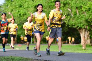 BIB: 0815
                            <button type="button" onclick="openModal(5144436)" class="btn btn-primary btn-sm float-right btn-popup" data-toggle="modal" data-target=".modal-high-quality">
                        <i class="fas fa-shopping-cart"></i> Add to Cart
                    </button>
                                            <button type="button" onclick="isThisMe(5144436, true)" class="btn btn-success btn-sm float-right btn-popup btn-isme hidden" data-toggle="tooltip" data-placement="bottom" title="นี่คือรูปของคุณใช่ไหม คลิกที่นี่เพื่อเอาเข้าอัลบั้ม">
                        <i class="fas fa-plus"></i> Add to album
                    </button>
                    <button type="button" onclick="isThisMe(5144436, false)" class="btn btn-warning btn-sm float-right btn-popup btn-isnotme hidden">
                        <i class="fas fa-ban"></i> Remove from album
                    </button>