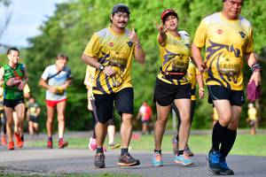 BIB: 1155, 0852, 085
                            <button type="button" onclick="openModal(5145412)" class="btn btn-primary btn-sm float-right btn-popup" data-toggle="modal" data-target=".modal-high-quality">
                        <i class="fas fa-shopping-cart"></i> Add to Cart
                    </button>
                                            <button type="button" onclick="isThisMe(5145412, true)" class="btn btn-success btn-sm float-right btn-popup btn-isme hidden" data-toggle="tooltip" data-placement="bottom" title="นี่คือรูปของคุณใช่ไหม คลิกที่นี่เพื่อเอาเข้าอัลบั้ม">
                        <i class="fas fa-plus"></i> Add to album
                    </button>
                    <button type="button" onclick="isThisMe(5145412, false)" class="btn btn-warning btn-sm float-right btn-popup btn-isnotme hidden">
                        <i class="fas fa-ban"></i> Remove from album
                    </button>