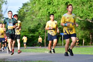 BIB: 635
                            <button type="button" onclick="openModal(5144504)" class="btn btn-primary btn-sm float-right btn-popup" data-toggle="modal" data-target=".modal-high-quality">
                        <i class="fas fa-shopping-cart"></i> Add to Cart
                    </button>
                                            <button type="button" onclick="isThisMe(5144504, true)" class="btn btn-success btn-sm float-right btn-popup btn-isme hidden" data-toggle="tooltip" data-placement="bottom" title="นี่คือรูปของคุณใช่ไหม คลิกที่นี่เพื่อเอาเข้าอัลบั้ม">
                        <i class="fas fa-plus"></i> Add to album
                    </button>
                    <button type="button" onclick="isThisMe(5144504, false)" class="btn btn-warning btn-sm float-right btn-popup btn-isnotme hidden">
                        <i class="fas fa-ban"></i> Remove from album
                    </button>