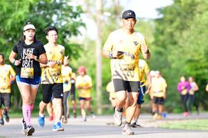 BIB: 0873, 0919
                            <button type="button" onclick="openModal(5144067)" class="btn btn-primary btn-sm float-right btn-popup" data-toggle="modal" data-target=".modal-high-quality">
                        <i class="fas fa-shopping-cart"></i> Add to Cart
                    </button>
                                            <button type="button" onclick="isThisMe(5144067, true)" class="btn btn-success btn-sm float-right btn-popup btn-isme hidden" data-toggle="tooltip" data-placement="bottom" title="นี่คือรูปของคุณใช่ไหม คลิกที่นี่เพื่อเอาเข้าอัลบั้ม">
                        <i class="fas fa-plus"></i> Add to album
                    </button>
                    <button type="button" onclick="isThisMe(5144067, false)" class="btn btn-warning btn-sm float-right btn-popup btn-isnotme hidden">
                        <i class="fas fa-ban"></i> Remove from album
                    </button>