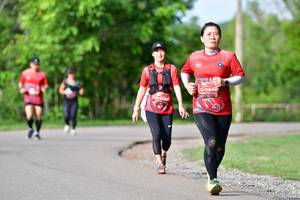 BIB: 04424
                            <button type="button" onclick="openModal(5151565)" class="btn btn-primary btn-sm float-right btn-popup" data-toggle="modal" data-target=".modal-high-quality">
                        <i class="fas fa-shopping-cart"></i> Add to Cart
                    </button>
                                            <button type="button" onclick="isThisMe(5151565, true)" class="btn btn-success btn-sm float-right btn-popup btn-isme hidden" data-toggle="tooltip" data-placement="bottom" title="นี่คือรูปของคุณใช่ไหม คลิกที่นี่เพื่อเอาเข้าอัลบั้ม">
                        <i class="fas fa-plus"></i> Add to album
                    </button>
                    <button type="button" onclick="isThisMe(5151565, false)" class="btn btn-warning btn-sm float-right btn-popup btn-isnotme hidden">
                        <i class="fas fa-ban"></i> Remove from album
                    </button>