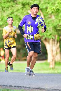 BIB: 1204
                            <button type="button" onclick="openModal(5103089)" class="btn btn-primary btn-sm float-right btn-popup" data-toggle="modal" data-target=".modal-high-quality">
                        <i class="fas fa-shopping-cart"></i> Add to Cart
                    </button>
                                            <button type="button" onclick="isThisMe(5103089, true)" class="btn btn-success btn-sm float-right btn-popup btn-isme hidden" data-toggle="tooltip" data-placement="bottom" title="นี่คือรูปของคุณใช่ไหม คลิกที่นี่เพื่อเอาเข้าอัลบั้ม">
                        <i class="fas fa-plus"></i> Add to album
                    </button>
                    <button type="button" onclick="isThisMe(5103089, false)" class="btn btn-warning btn-sm float-right btn-popup btn-isnotme hidden">
                        <i class="fas fa-ban"></i> Remove from album
                    </button>