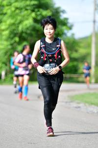 BIB: 043
                            <button type="button" onclick="openModal(5150756)" class="btn btn-primary btn-sm float-right btn-popup" data-toggle="modal" data-target=".modal-high-quality">
                        <i class="fas fa-shopping-cart"></i> Add to Cart
                    </button>
                                            <button type="button" onclick="isThisMe(5150756, true)" class="btn btn-success btn-sm float-right btn-popup btn-isme hidden" data-toggle="tooltip" data-placement="bottom" title="นี่คือรูปของคุณใช่ไหม คลิกที่นี่เพื่อเอาเข้าอัลบั้ม">
                        <i class="fas fa-plus"></i> Add to album
                    </button>
                    <button type="button" onclick="isThisMe(5150756, false)" class="btn btn-warning btn-sm float-right btn-popup btn-isnotme hidden">
                        <i class="fas fa-ban"></i> Remove from album
                    </button>