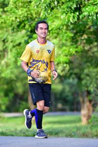 BIB: 0630
                            <button type="button" onclick="openModal(5102203)" class="btn btn-primary btn-sm float-right btn-popup" data-toggle="modal" data-target=".modal-high-quality">
                        <i class="fas fa-shopping-cart"></i> Add to Cart
                    </button>
                                            <button type="button" onclick="isThisMe(5102203, true)" class="btn btn-success btn-sm float-right btn-popup btn-isme hidden" data-toggle="tooltip" data-placement="bottom" title="นี่คือรูปของคุณใช่ไหม คลิกที่นี่เพื่อเอาเข้าอัลบั้ม">
                        <i class="fas fa-plus"></i> Add to album
                    </button>
                    <button type="button" onclick="isThisMe(5102203, false)" class="btn btn-warning btn-sm float-right btn-popup btn-isnotme hidden">
                        <i class="fas fa-ban"></i> Remove from album
                    </button>