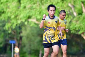 BIB: 0404, 
                            <button type="button" onclick="openModal(5101957)" class="btn btn-primary btn-sm float-right btn-popup" data-toggle="modal" data-target=".modal-high-quality">
                        <i class="fas fa-shopping-cart"></i> Add to Cart
                    </button>
                                            <button type="button" onclick="isThisMe(5101957, true)" class="btn btn-success btn-sm float-right btn-popup btn-isme hidden" data-toggle="tooltip" data-placement="bottom" title="นี่คือรูปของคุณใช่ไหม คลิกที่นี่เพื่อเอาเข้าอัลบั้ม">
                        <i class="fas fa-plus"></i> Add to album
                    </button>
                    <button type="button" onclick="isThisMe(5101957, false)" class="btn btn-warning btn-sm float-right btn-popup btn-isnotme hidden">
                        <i class="fas fa-ban"></i> Remove from album
                    </button>