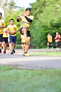 BIB: 
                            <button type="button" onclick="openModal(5102940)" class="btn btn-primary btn-sm float-right btn-popup" data-toggle="modal" data-target=".modal-high-quality">
                        <i class="fas fa-shopping-cart"></i> Add to Cart
                    </button>
                                            <button type="button" onclick="isThisMe(5102940, true)" class="btn btn-success btn-sm float-right btn-popup btn-isme hidden" data-toggle="tooltip" data-placement="bottom" title="นี่คือรูปของคุณใช่ไหม คลิกที่นี่เพื่อเอาเข้าอัลบั้ม">
                        <i class="fas fa-plus"></i> Add to album
                    </button>
                    <button type="button" onclick="isThisMe(5102940, false)" class="btn btn-warning btn-sm float-right btn-popup btn-isnotme hidden">
                        <i class="fas fa-ban"></i> Remove from album
                    </button>