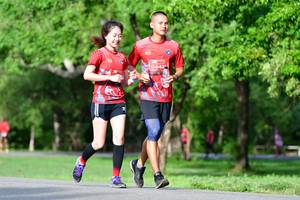 BIB: 043
                            <button type="button" onclick="openModal(5149530)" class="btn btn-primary btn-sm float-right btn-popup" data-toggle="modal" data-target=".modal-high-quality">
                        <i class="fas fa-shopping-cart"></i> Add to Cart
                    </button>
                                            <button type="button" onclick="isThisMe(5149530, true)" class="btn btn-success btn-sm float-right btn-popup btn-isme hidden" data-toggle="tooltip" data-placement="bottom" title="นี่คือรูปของคุณใช่ไหม คลิกที่นี่เพื่อเอาเข้าอัลบั้ม">
                        <i class="fas fa-plus"></i> Add to album
                    </button>
                    <button type="button" onclick="isThisMe(5149530, false)" class="btn btn-warning btn-sm float-right btn-popup btn-isnotme hidden">
                        <i class="fas fa-ban"></i> Remove from album
                    </button>