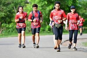 BIB: 0408, 1381, 0295, 0140
                            <button type="button" onclick="openModal(5152926)" class="btn btn-primary btn-sm float-right btn-popup" data-toggle="modal" data-target=".modal-high-quality">
                        <i class="fas fa-shopping-cart"></i> Add to Cart
                    </button>
                                            <button type="button" onclick="isThisMe(5152926, true)" class="btn btn-success btn-sm float-right btn-popup btn-isme hidden" data-toggle="tooltip" data-placement="bottom" title="นี่คือรูปของคุณใช่ไหม คลิกที่นี่เพื่อเอาเข้าอัลบั้ม">
                        <i class="fas fa-plus"></i> Add to album
                    </button>
                    <button type="button" onclick="isThisMe(5152926, false)" class="btn btn-warning btn-sm float-right btn-popup btn-isnotme hidden">
                        <i class="fas fa-ban"></i> Remove from album
                    </button>