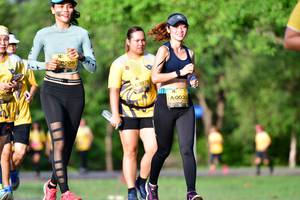 BIB: 602, 1076, 0033
                            <button type="button" onclick="openModal(5145387)" class="btn btn-primary btn-sm float-right btn-popup" data-toggle="modal" data-target=".modal-high-quality">
                        <i class="fas fa-shopping-cart"></i> Add to Cart
                    </button>
                                            <button type="button" onclick="isThisMe(5145387, true)" class="btn btn-success btn-sm float-right btn-popup btn-isme hidden" data-toggle="tooltip" data-placement="bottom" title="นี่คือรูปของคุณใช่ไหม คลิกที่นี่เพื่อเอาเข้าอัลบั้ม">
                        <i class="fas fa-plus"></i> Add to album
                    </button>
                    <button type="button" onclick="isThisMe(5145387, false)" class="btn btn-warning btn-sm float-right btn-popup btn-isnotme hidden">
                        <i class="fas fa-ban"></i> Remove from album
                    </button>