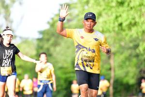 BIB: 0873, 919
                            <button type="button" onclick="openModal(5144072)" class="btn btn-primary btn-sm float-right btn-popup" data-toggle="modal" data-target=".modal-high-quality">
                        <i class="fas fa-shopping-cart"></i> Add to Cart
                    </button>
                                            <button type="button" onclick="isThisMe(5144072, true)" class="btn btn-success btn-sm float-right btn-popup btn-isme hidden" data-toggle="tooltip" data-placement="bottom" title="นี่คือรูปของคุณใช่ไหม คลิกที่นี่เพื่อเอาเข้าอัลบั้ม">
                        <i class="fas fa-plus"></i> Add to album
                    </button>
                    <button type="button" onclick="isThisMe(5144072, false)" class="btn btn-warning btn-sm float-right btn-popup btn-isnotme hidden">
                        <i class="fas fa-ban"></i> Remove from album
                    </button>