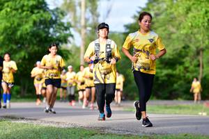 BIB: 0895, 0280
                            <button type="button" onclick="openModal(5144804)" class="btn btn-primary btn-sm float-right btn-popup" data-toggle="modal" data-target=".modal-high-quality">
                        <i class="fas fa-shopping-cart"></i> Add to Cart
                    </button>
                                            <button type="button" onclick="isThisMe(5144804, true)" class="btn btn-success btn-sm float-right btn-popup btn-isme hidden" data-toggle="tooltip" data-placement="bottom" title="นี่คือรูปของคุณใช่ไหม คลิกที่นี่เพื่อเอาเข้าอัลบั้ม">
                        <i class="fas fa-plus"></i> Add to album
                    </button>
                    <button type="button" onclick="isThisMe(5144804, false)" class="btn btn-warning btn-sm float-right btn-popup btn-isnotme hidden">
                        <i class="fas fa-ban"></i> Remove from album
                    </button>