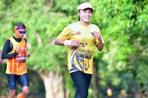 BIB: 0735, 
                            <button type="button" onclick="openModal(5103351)" class="btn btn-primary btn-sm float-right btn-popup" data-toggle="modal" data-target=".modal-high-quality">
                        <i class="fas fa-shopping-cart"></i> Add to Cart
                    </button>
                                            <button type="button" onclick="isThisMe(5103351, true)" class="btn btn-success btn-sm float-right btn-popup btn-isme hidden" data-toggle="tooltip" data-placement="bottom" title="นี่คือรูปของคุณใช่ไหม คลิกที่นี่เพื่อเอาเข้าอัลบั้ม">
                        <i class="fas fa-plus"></i> Add to album
                    </button>
                    <button type="button" onclick="isThisMe(5103351, false)" class="btn btn-warning btn-sm float-right btn-popup btn-isnotme hidden">
                        <i class="fas fa-ban"></i> Remove from album
                    </button>