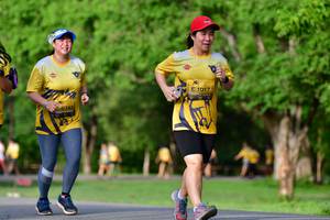 BIB: 1017, 743
                            <button type="button" onclick="openModal(5146624)" class="btn btn-primary btn-sm float-right btn-popup" data-toggle="modal" data-target=".modal-high-quality">
                        <i class="fas fa-shopping-cart"></i> Add to Cart
                    </button>
                                            <button type="button" onclick="isThisMe(5146624, true)" class="btn btn-success btn-sm float-right btn-popup btn-isme hidden" data-toggle="tooltip" data-placement="bottom" title="นี่คือรูปของคุณใช่ไหม คลิกที่นี่เพื่อเอาเข้าอัลบั้ม">
                        <i class="fas fa-plus"></i> Add to album
                    </button>
                    <button type="button" onclick="isThisMe(5146624, false)" class="btn btn-warning btn-sm float-right btn-popup btn-isnotme hidden">
                        <i class="fas fa-ban"></i> Remove from album
                    </button>