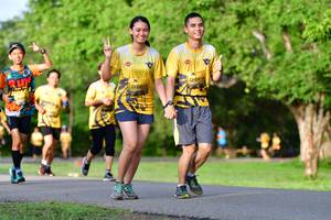 BIB: 0814, 0815
                            <button type="button" onclick="openModal(5144435)" class="btn btn-primary btn-sm float-right btn-popup" data-toggle="modal" data-target=".modal-high-quality">
                        <i class="fas fa-shopping-cart"></i> Add to Cart
                    </button>
                                            <button type="button" onclick="isThisMe(5144435, true)" class="btn btn-success btn-sm float-right btn-popup btn-isme hidden" data-toggle="tooltip" data-placement="bottom" title="นี่คือรูปของคุณใช่ไหม คลิกที่นี่เพื่อเอาเข้าอัลบั้ม">
                        <i class="fas fa-plus"></i> Add to album
                    </button>
                    <button type="button" onclick="isThisMe(5144435, false)" class="btn btn-warning btn-sm float-right btn-popup btn-isnotme hidden">
                        <i class="fas fa-ban"></i> Remove from album
                    </button>